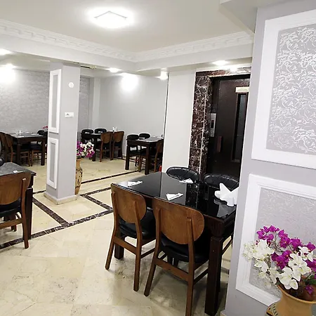 Otel Lyon